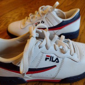 Fila sneakers big kids size 6